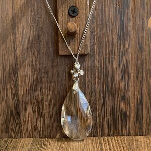 Elegant Silver Crystal Pendant Necklace